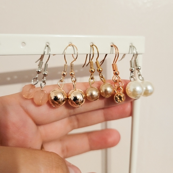 Small Earring Lot - Picture 1 of 5